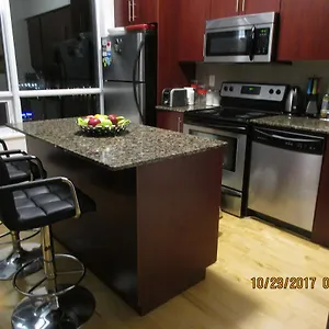 Luxury Penthouse Furnished Corporate In Downtown Toronto